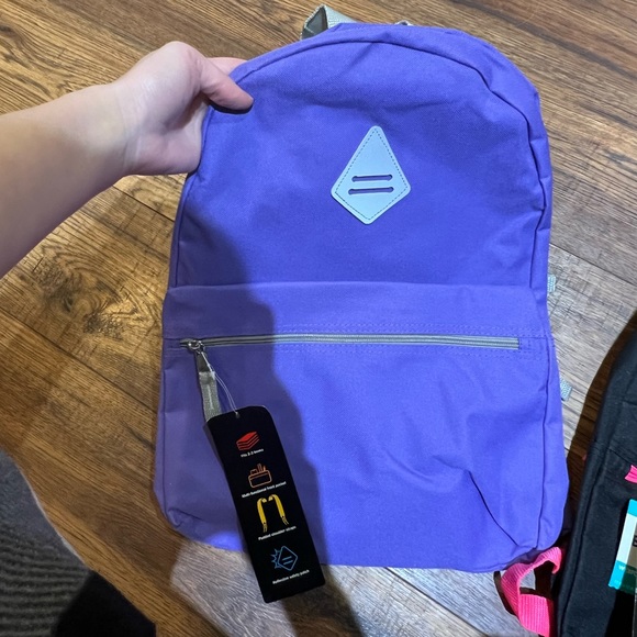 NWT Wexford Backpack - Picture 4 of 5